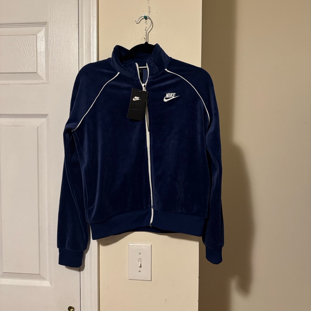 Nike velvet jacket - Picture 3 of 8
